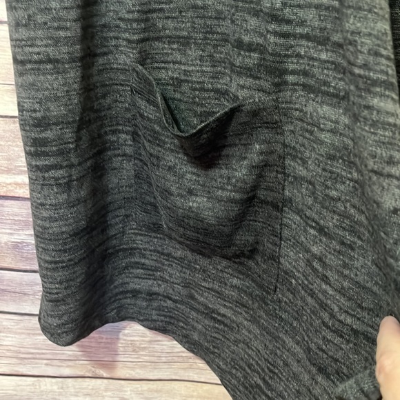 LOGO Lori Goldstein • Black Gray Long Sweater Vest Hood Medium - Picture 3 of 7